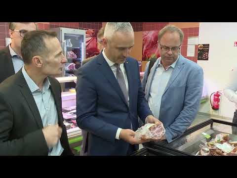 Minister Cigler Kralj obiskal KZ Trebnje