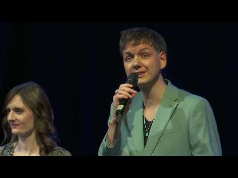 Tudi Katja Stariha in Gašper Mihelič zapela z Revijskim orkestrom RTV Slovenija