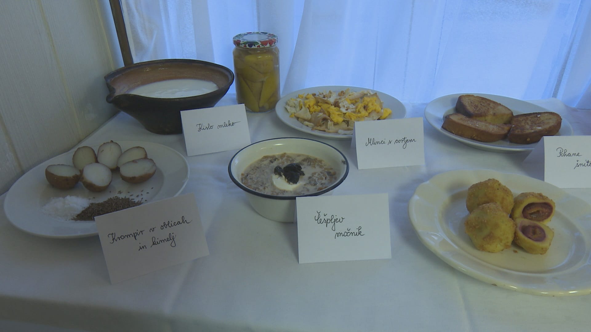 Koncert Bučenskih ramplačev in razstava jedi