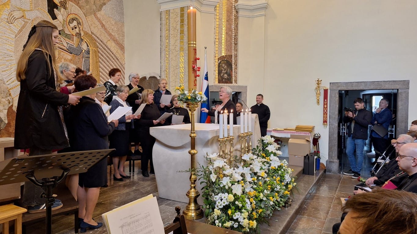 50. Revija cerkvenih pevskih zborov belokranjskih župnij