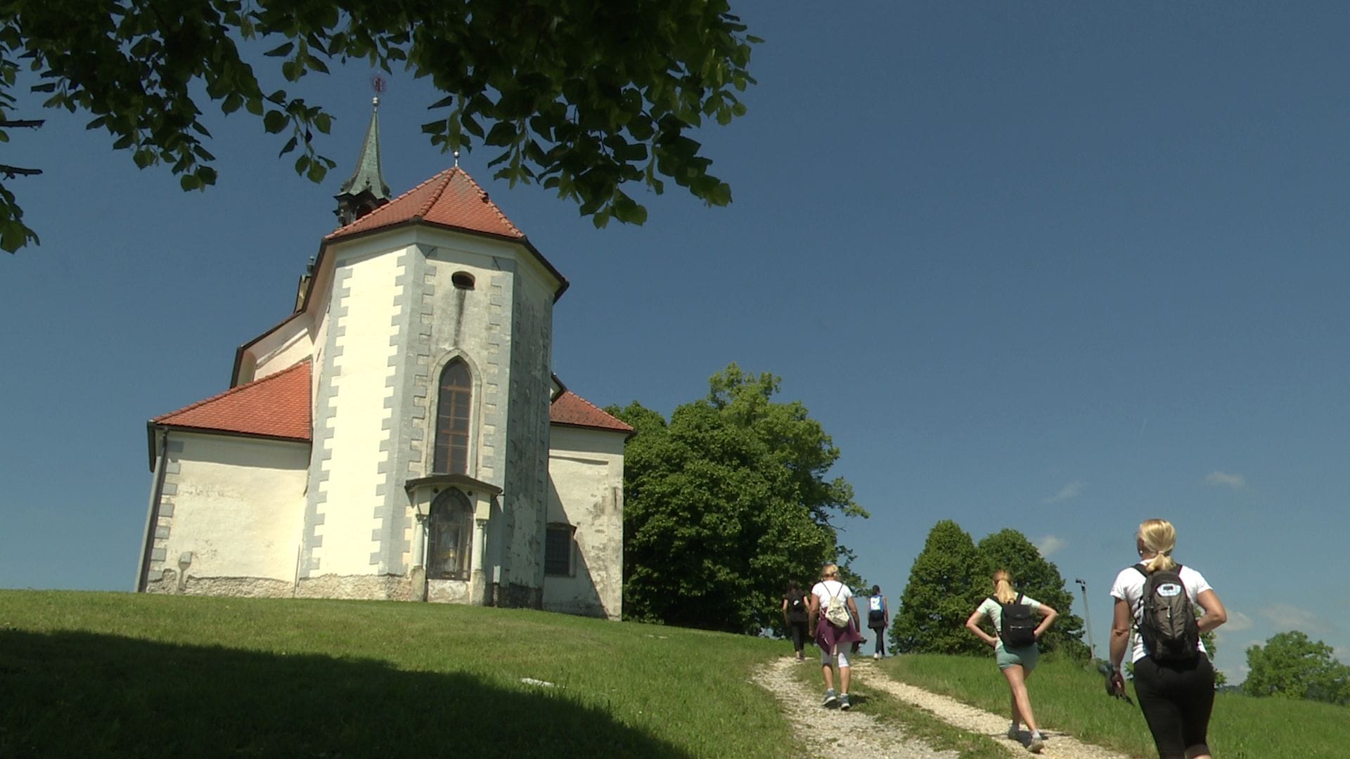 100 žensk na Trško goro