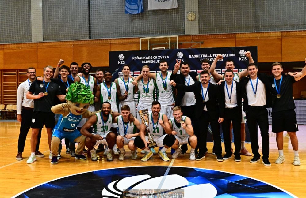 Košarkarji Krke po desetih letih znova osvojili superpokal